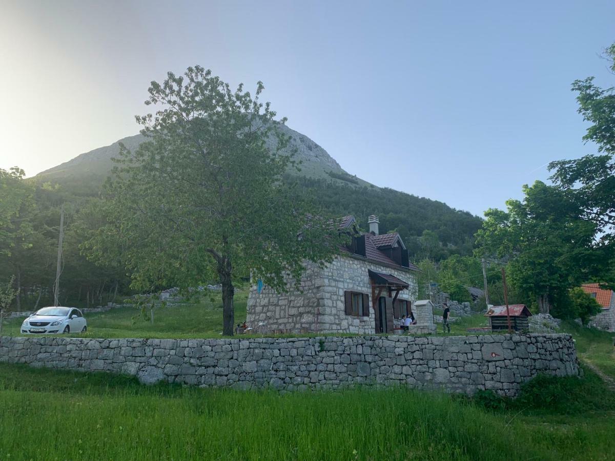 Lovcen Holiday Home Цетине Екстериор снимка