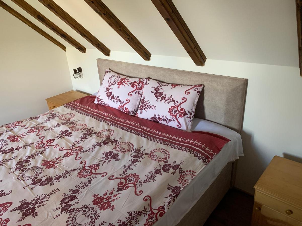 Lovcen Holiday Home Цетине Екстериор снимка